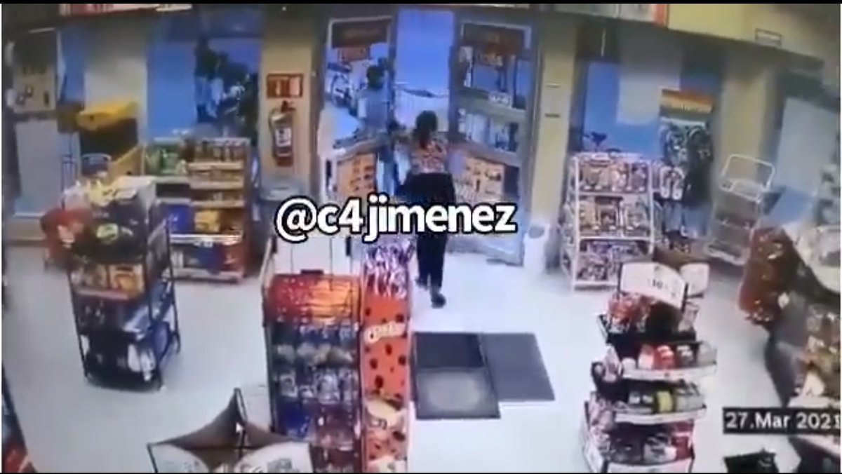 Se revelan videos captados previo al asesinato de la migrante salvadoreña Victoria Salazar en Tulum, Quintana Roo

(VIDEOS) bit.ly/31xJ7mo