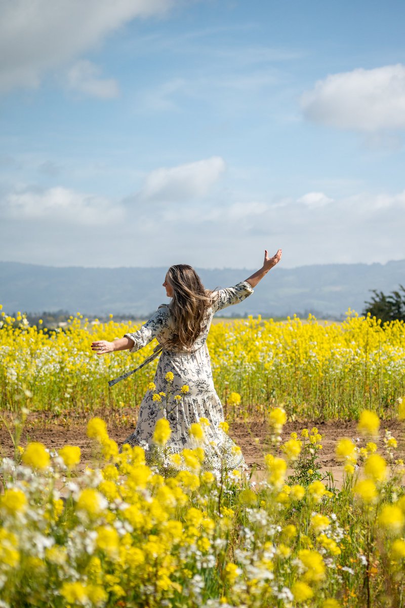 BayleeYoung's tweet image. Never get too busy to dance in a field of flowers 🌼

instagram.com/p/CNAvDgegR-L/…

#SpringInCalifornia #Spring #CaliLiving
