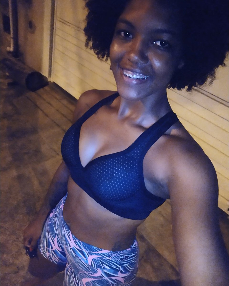 MoreiraAlciene's tweet photo. #treino #focoforçafé #vidasaudavel https://t.co/ikxiloF7Kf
