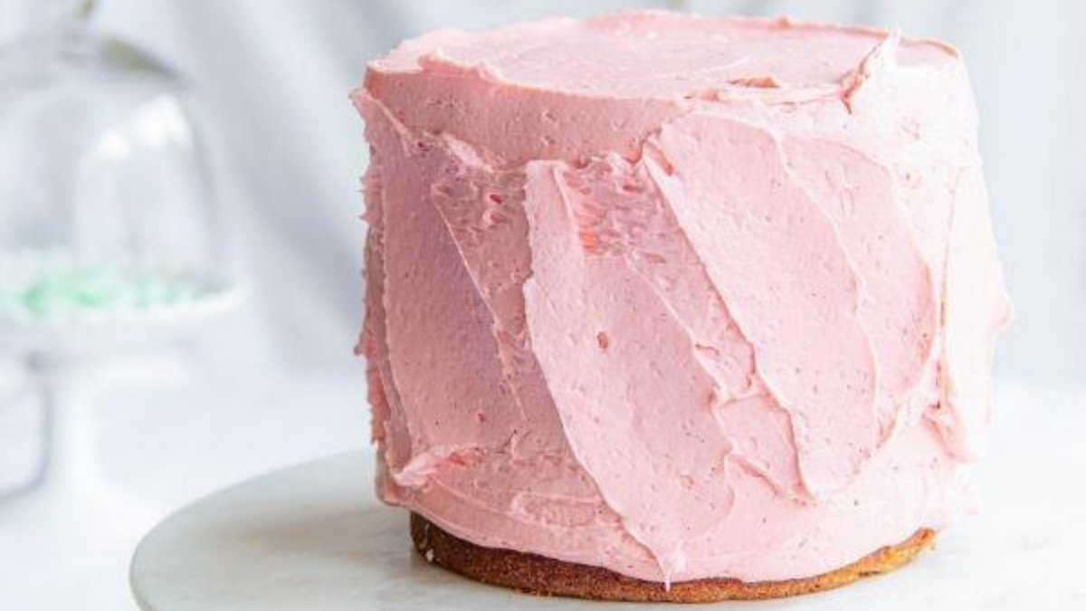 Frosting made with flour? Try <a href="/TeninaHolder/">Tenina Holder</a>'s butter cake with Ermine Frosting and see why this frosting is making a comeback.
