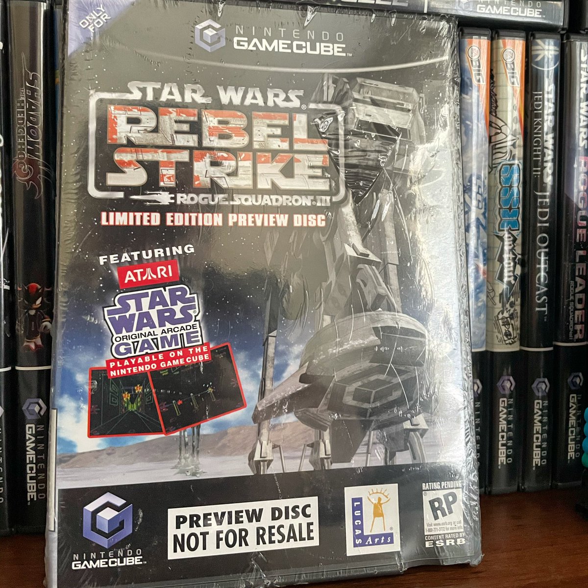I never got around to playing Star Wars: Rogue Squadron III - Rebel Strike, but I was able to get a still sealed copy of the pre-order bonus disc that has the Atari Star Wars Arcade Game on it! #MondayCubed #GameCube #StarWars #RetroGaming