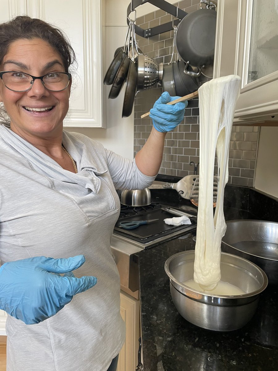 Jollelol's tweet photo. Thank you @CaputoBrothers! Awesomely make our own mozzarella today! #curdherd https://t.co/fFHL4xpSsz