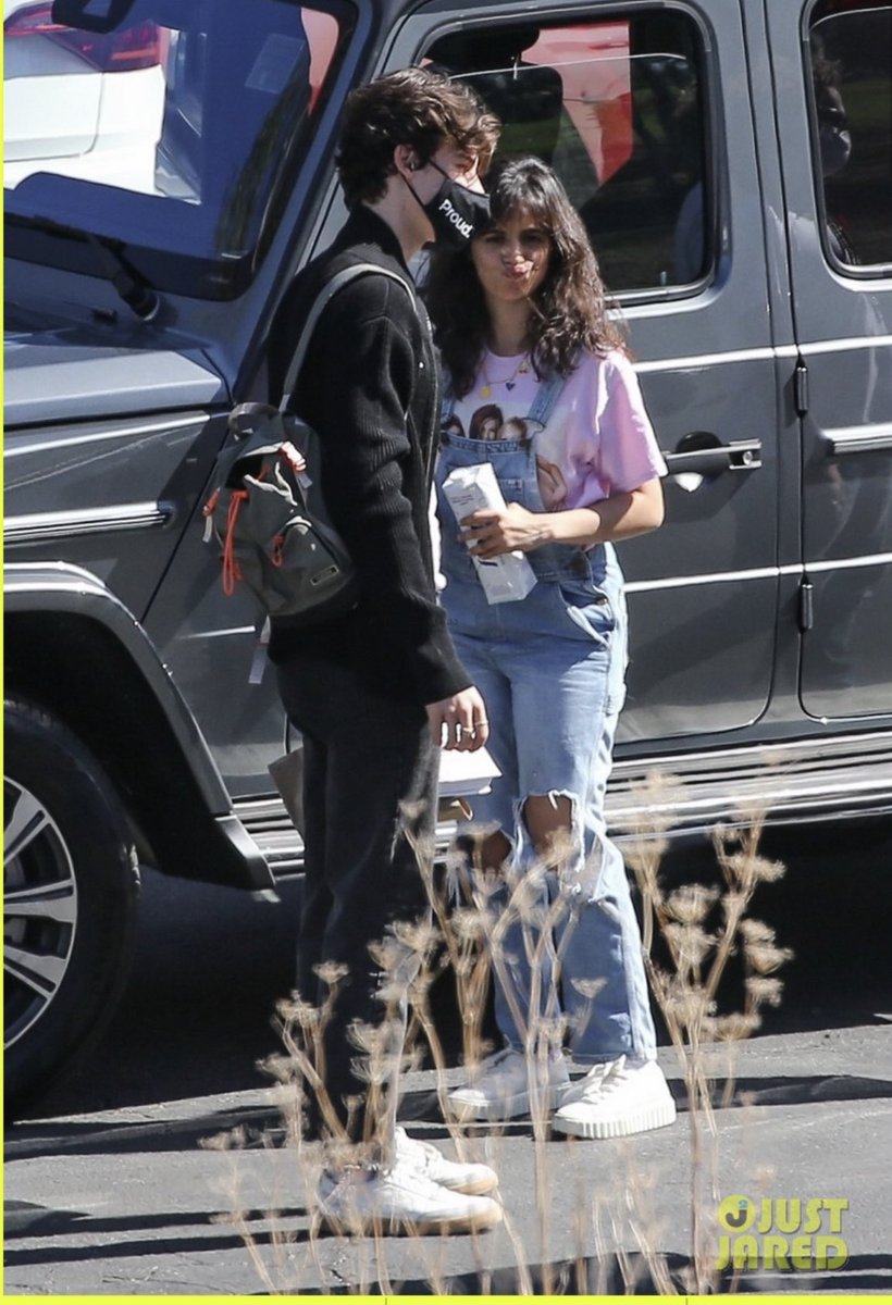 DonnyPFan's tweet photo. Camila coming to support Shawn for his music video gives the same energy as when he went to the set of Camila’s My Oh My music video. 

From “Her thing” and “my thing” to “our thing”.  They’ve become one. https://t.co/RIqoUfjM4l