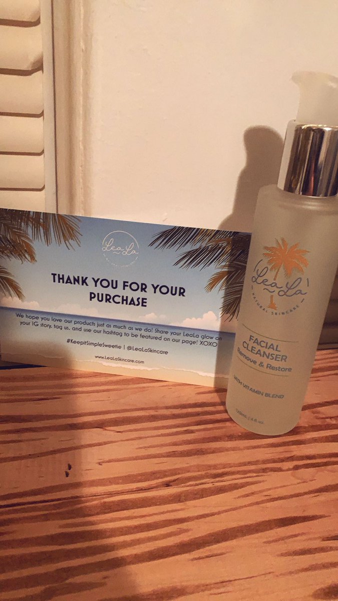 _cole_21's tweet photo. It’s here😍 #keepitSimpleSweetie Rachel__Bush @LealaSkincare https://t.co/m39H3bXMRZ
