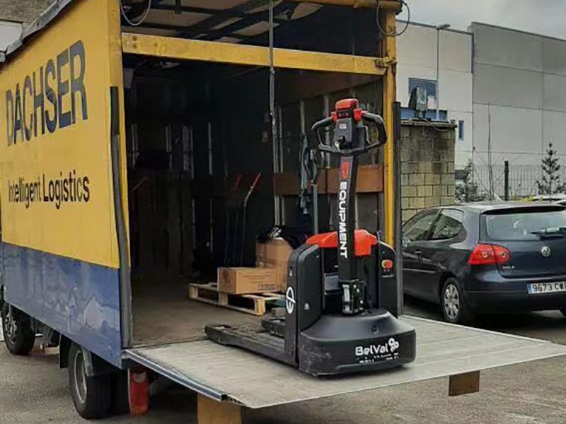 CamiloGuan's tweet photo. EP 1.5t&amp;1.8t lithium-ion electric pallet truck 

Welcome to contact us for cooperation, agents wanted.
WhatsApp +86 17826807685 or send us an email to camilo@ep-ep.com

 #trucks #forklifts #industry #equipment #warehouse #logistics #lifts #montacargas #elevadoras #forks #pallets https://t.co/VAfxrGJEwC