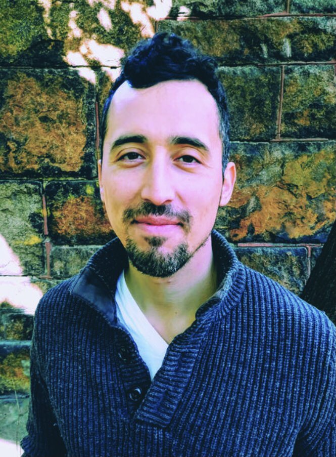 ReadLatinoLit's tweet photo. Born to Mexican immigrant parents, @noealvarez509 holds degrees in philosophy &amp; creative writing from Whitman College &amp; Emerson College, respectively. @CatapultStory  #SpiritRun #ReadLatinoLit https://t.co/R9WnsIIt83