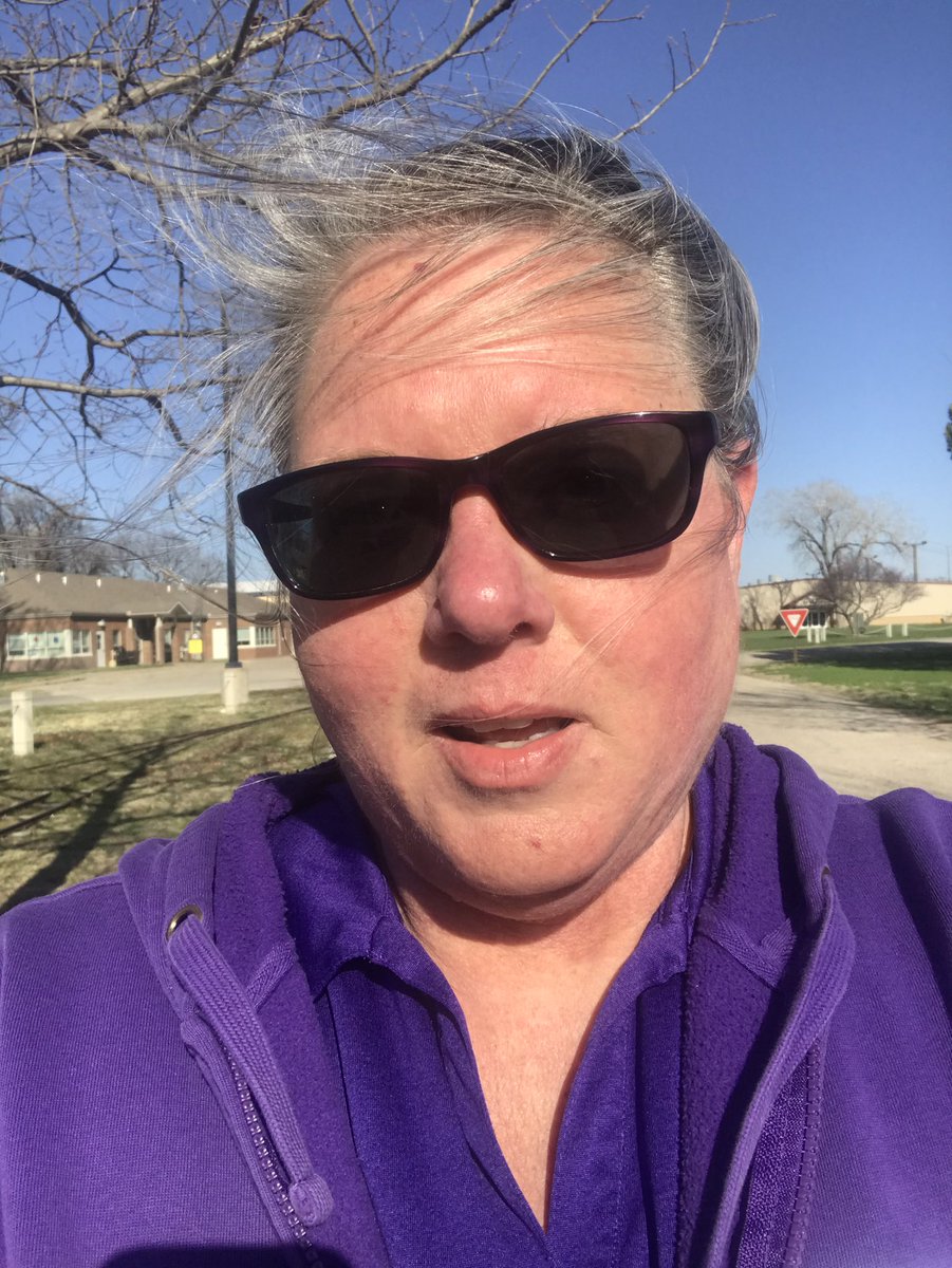 BethAHinshaw's tweet photo. Wind was whipping on our walk tonight. #WalkKansas 55 mph 😳@KStateRE https://t.co/SZpcSetqp2