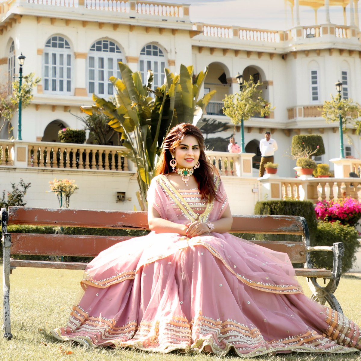 IDivyaChaudhary's tweet photo. time has a way of showing us what really matters ☺️♥️
.
.
.
📸 @ArbudaThara
Jewellery by @jewellery_by_rutzz
Outfit @being_designer_simi
#divyalive #divyachaudhary #spreadlove https://t.co/yfCwH6ixdx