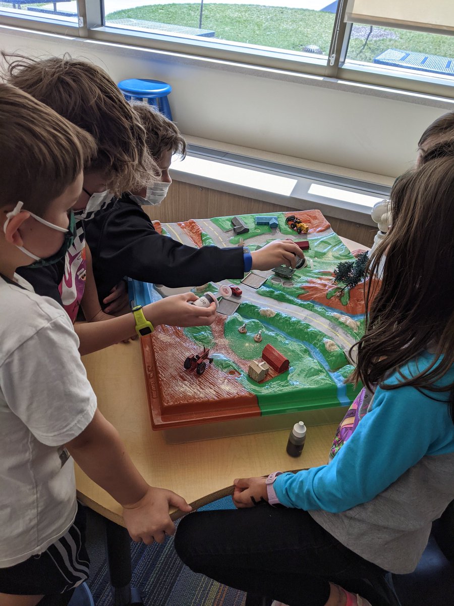 MDEregier's tweet photo. 2Ss learned about the watershed today! So grateful for Gavin Spake @BVWSC for finding a way to provide an authentic, engaging, and safe learning experience for us! If only you could have brought all the  🐢🐍🐁🐸 too! 🤞next year!  @BVWolfSprings @WSEMiller @nanc_westemeyer https://t.co/Ny4pSv1bRJ