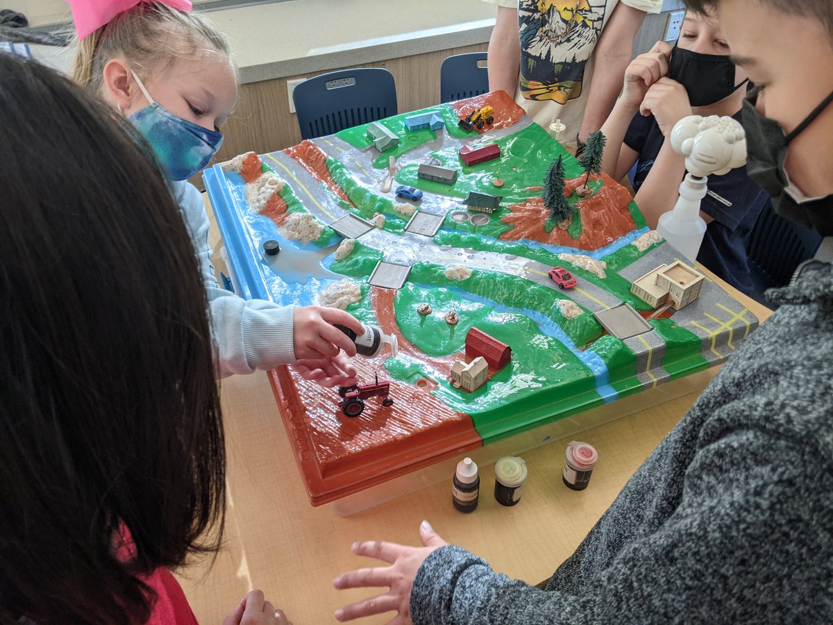 MDEregier's tweet photo. 2Ss learned about the watershed today! So grateful for Gavin Spake @BVWSC for finding a way to provide an authentic, engaging, and safe learning experience for us! If only you could have brought all the  🐢🐍🐁🐸 too! 🤞next year!  @BVWolfSprings @WSEMiller @nanc_westemeyer https://t.co/Ny4pSv1bRJ