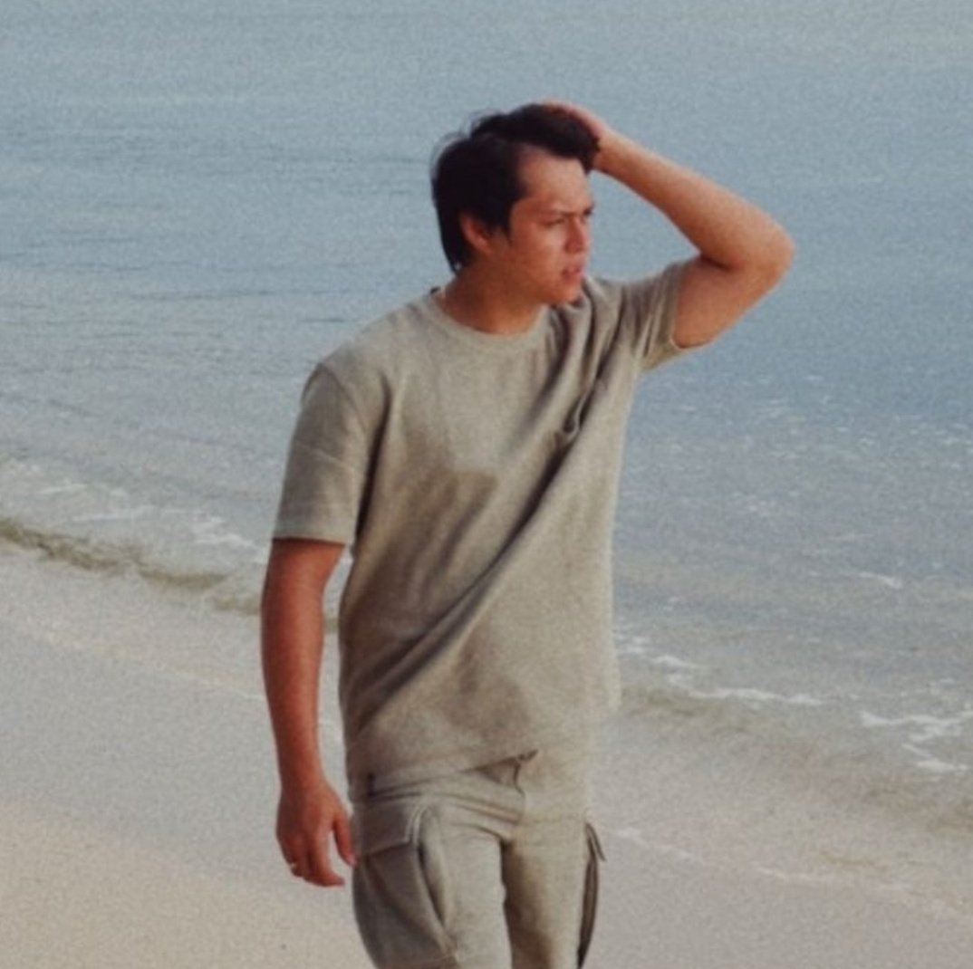 vkukth's tweet photo. to our quenito, thank you for bringing so much happiness to us. thank you for being an inspiration to everyone. i wish you a year full of love, health, and happiness. hope we will meet again soon. ♡ @itsenriquegil mahal ka namin, always remember that! ♡

HAPPY BIRTHDAY ENRIQUE https://t.co/2ktb94BzCs