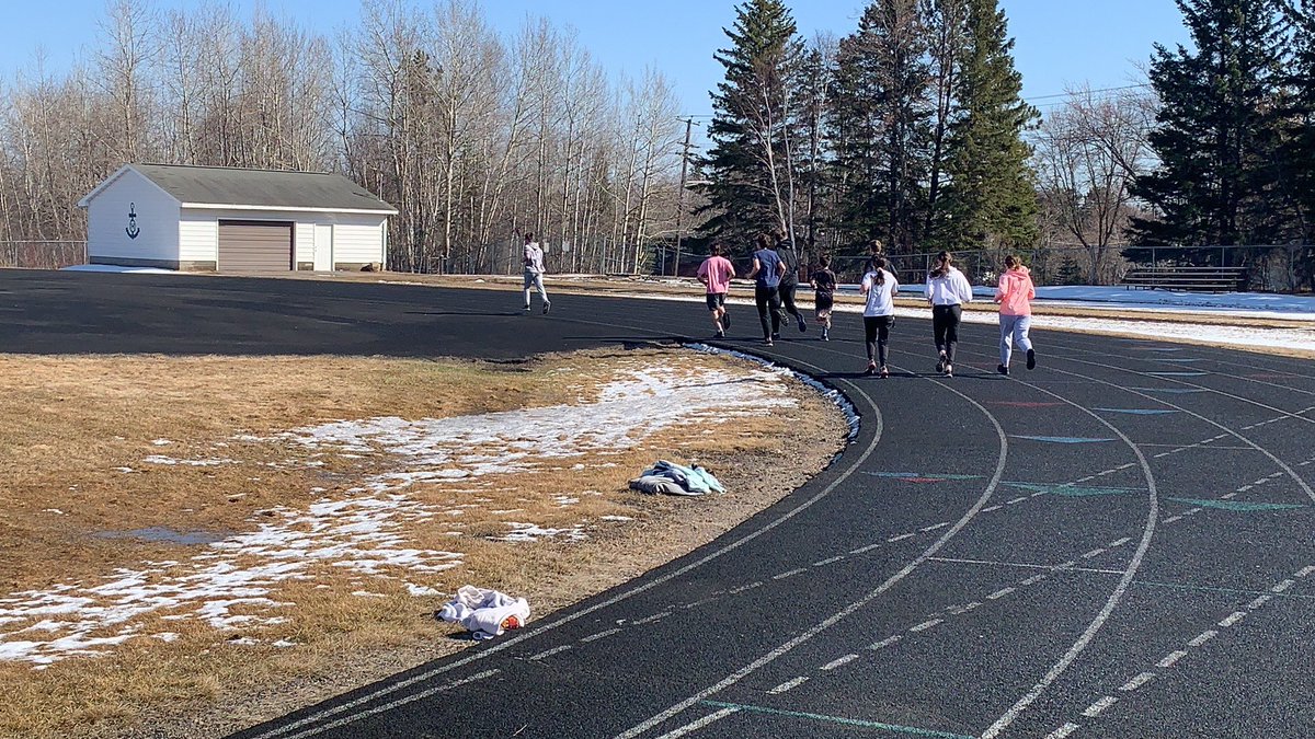 HibbingTrack&CC tweet media