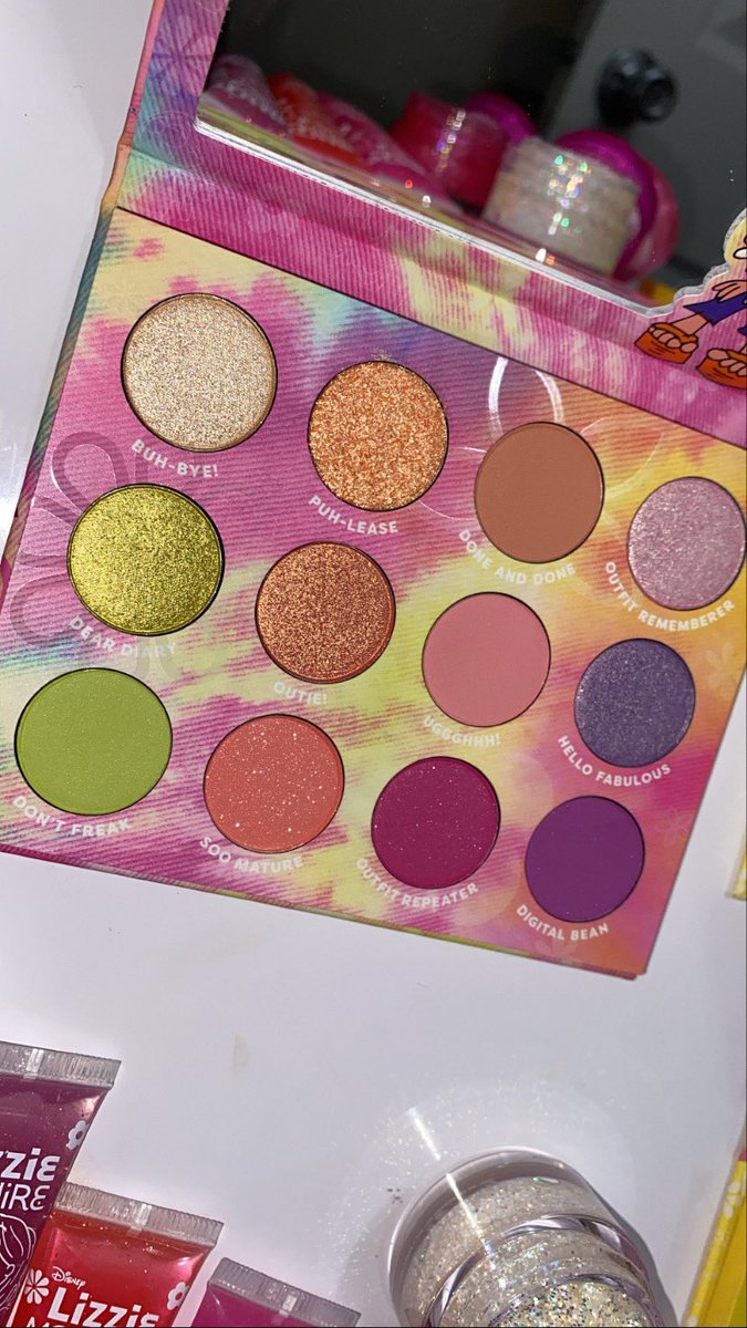 dajjrambo's tweet photo. Ms. Colourpop did exactly what needed to be done! YUH https://t.co/D0jzKHqpcM