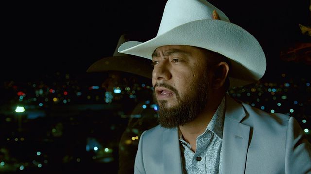 rr_ramon's tweet photo. ¡Qué tal compadres! ¿Ya vieron mi video de #InvertirLosPapeles? Vayan a verlo y díganme que les parece. 🔥👊 
#RamonRodriguez #RR #regionalmexicano #ZMusicGroup  #musica #video #music #happy #instamood #followme #instagood #follow https://t.co/gHst22ZNrV