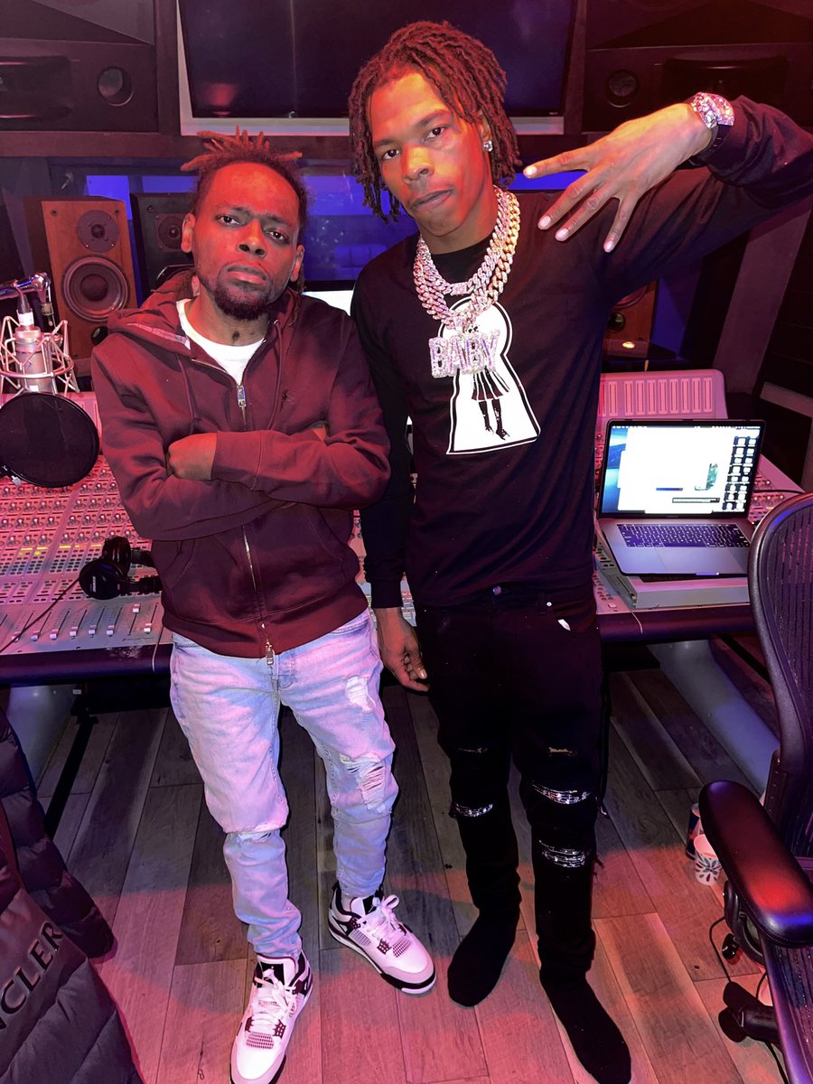 TurnMeUpJosh's tweet photo. Album mode 💪🏾 https://t.co/REuzj6dVgh