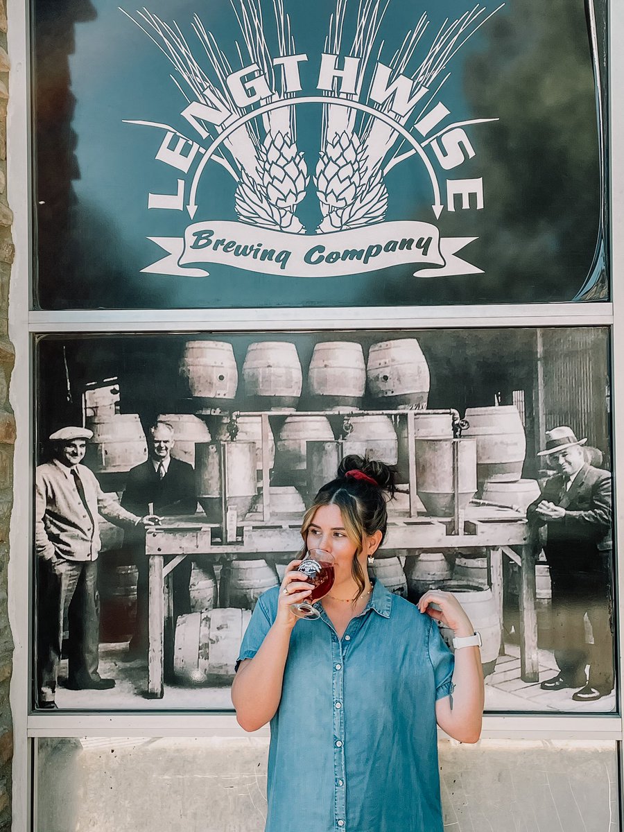 _Namaskayy_'s tweet photo. Sippin &amp; gigglin 🍺🤍
#lengthwise https://t.co/IvZCnF2Tq7