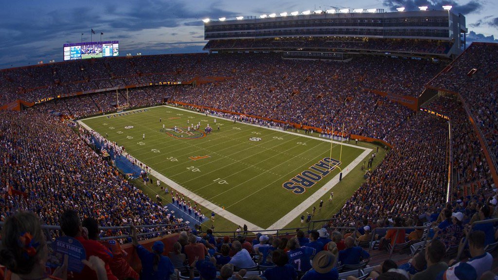 neto_umeozulu's tweet photo. Honored and Blessed to recieve an offer from The University of Florida GO GATORS!!! 🔵🟠🐊@CoachHevesy https://t.co/iCO6vTPoYC