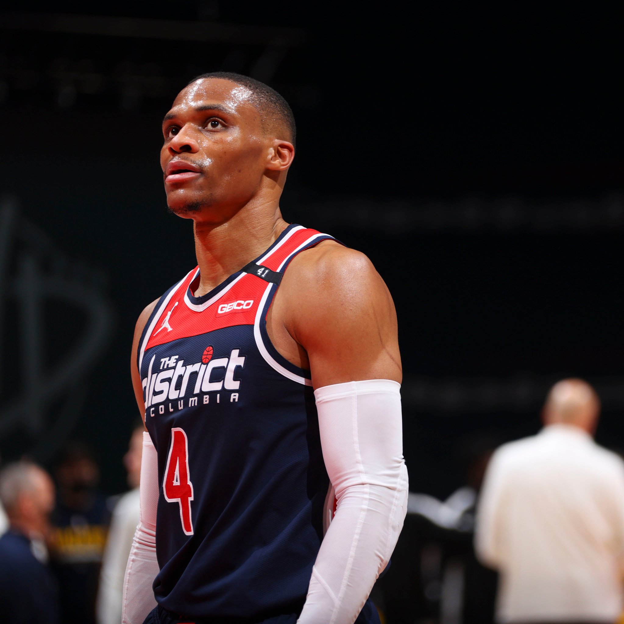 [情報] 西河單場35分21助攻 NBA歷史第九位30+20