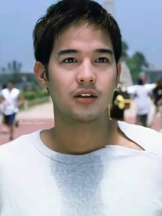 rememberingRY's tweet photo. I miss you everyday RY :< 

Remembering RICO YAN https://t.co/jZDXYCu6wq