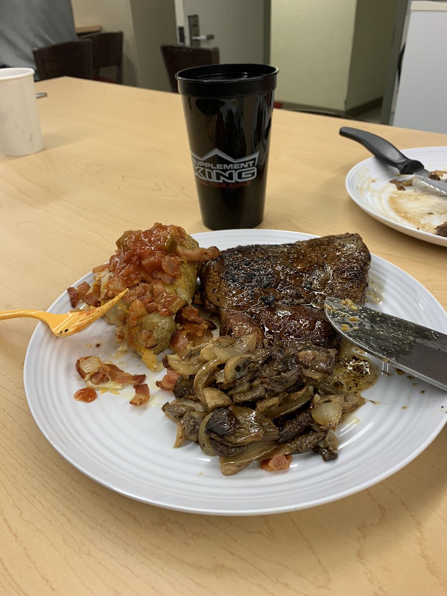Scott Hlady (@scooterhlady29) on Twitter photo Tonight we did a coach’s meal and wow was it good <a href="/billysbeef/">Billysbeef</a>  #goodfellas Tonight we did a coach’s meal and wow was it good <a href="/billysbeef/">Billysbeef</a>  #goodfellas