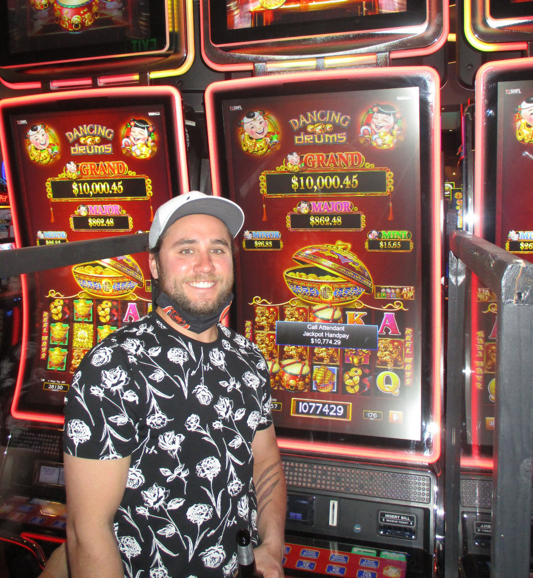 RCCasino's tweet photo. James from Milan is all smiles after he hit the grand progressive for $10,744.29 on Dancing Drumsโ Congratulations to him! Who is next?! #rhythmwinner #rhythmcitycasino #jackpot https://t.co/AwYzOcPBZO