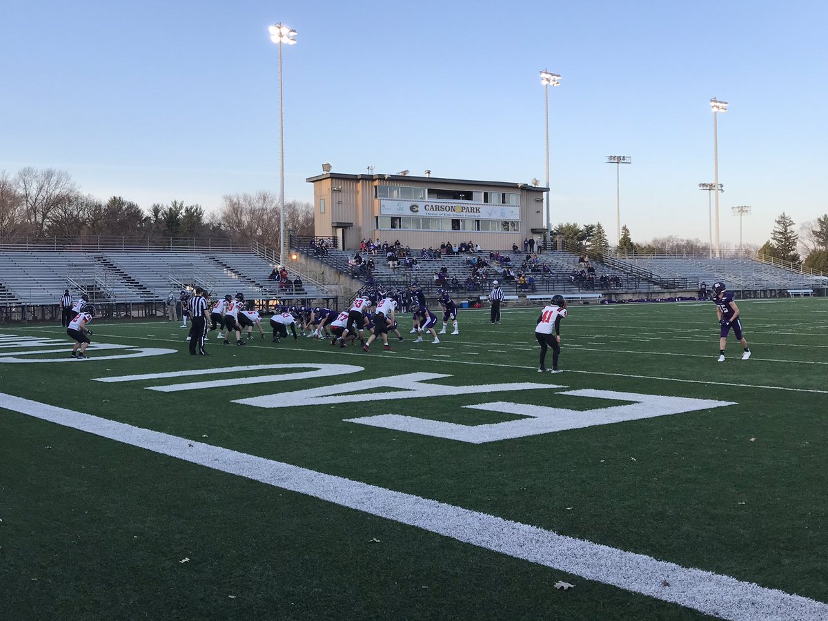 MikeSinz's tweet photo. Congrats to the JV team on a great win tonight! Nice work, men! #oldabesfootball #nextlevel 🦅 https://t.co/qeKOl0rflu