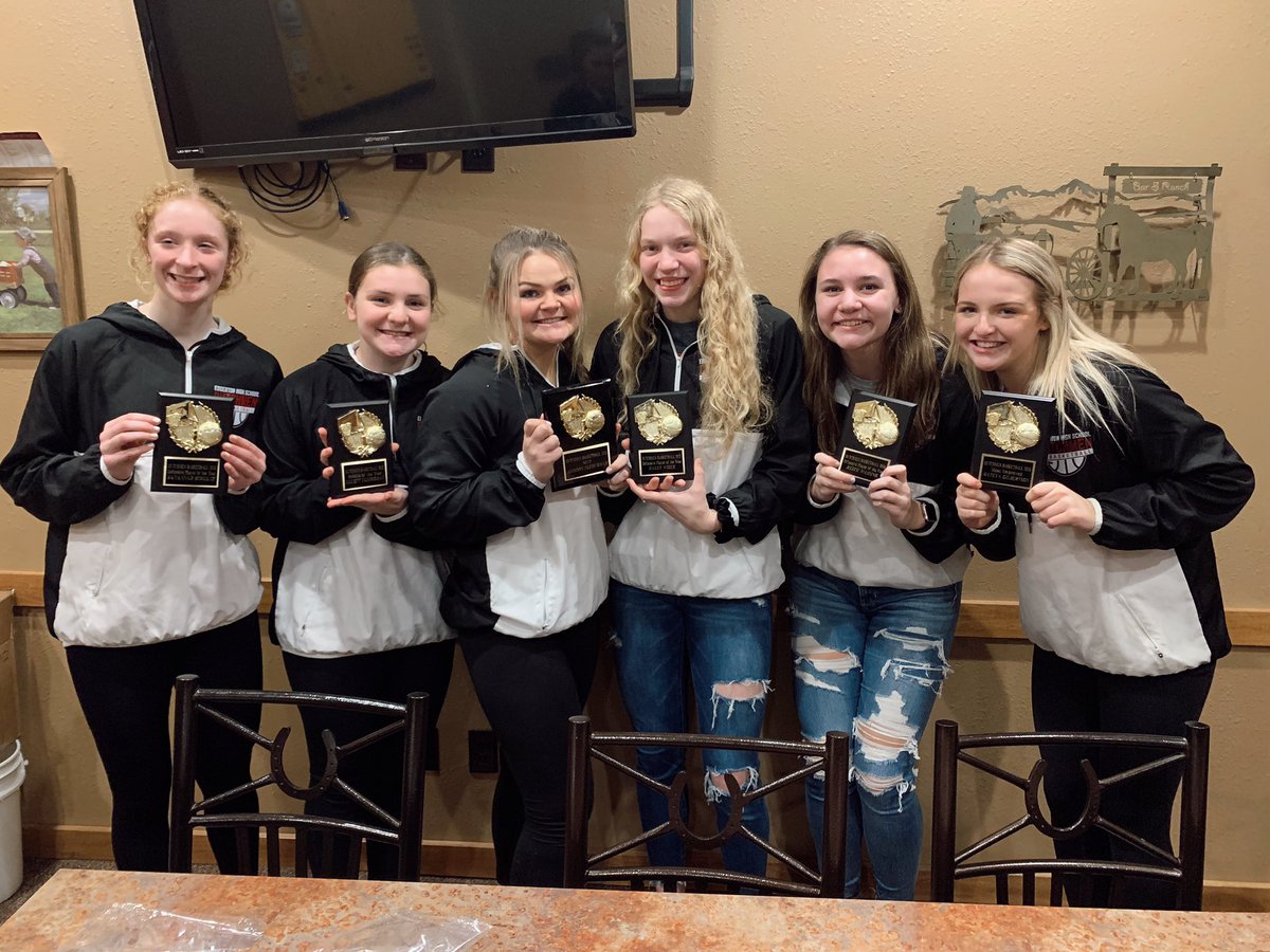 DutchHoops's tweet photo. 2021 Team Awards
Savannah Schultz: Defensive Player of the Year (tie)
Elliott Fleischman: Rookie of the Year
Addison Fleischman: MVP
Haley Wieck: Defensive Player of the Year (tie)
Reece Wassink: Offensive Player of the Year
Mateya Gilbertson: Most Improved https://t.co/GazxvW6WAi