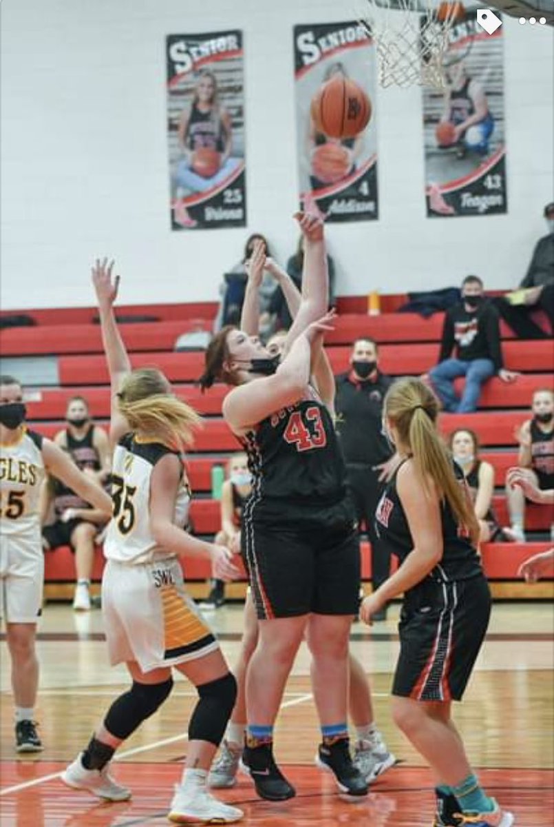 DutchHoops's tweet photo. Senior Teagan Luesink
TEAM Captain 🏆
We will miss the selflessness you showed as a player. The role wasn’t flashy in public but everyone behind the scenes knows how important you were to our success 🥳 Go get ‘em Teagan
@leu_tea https://t.co/acj9kmk3aS