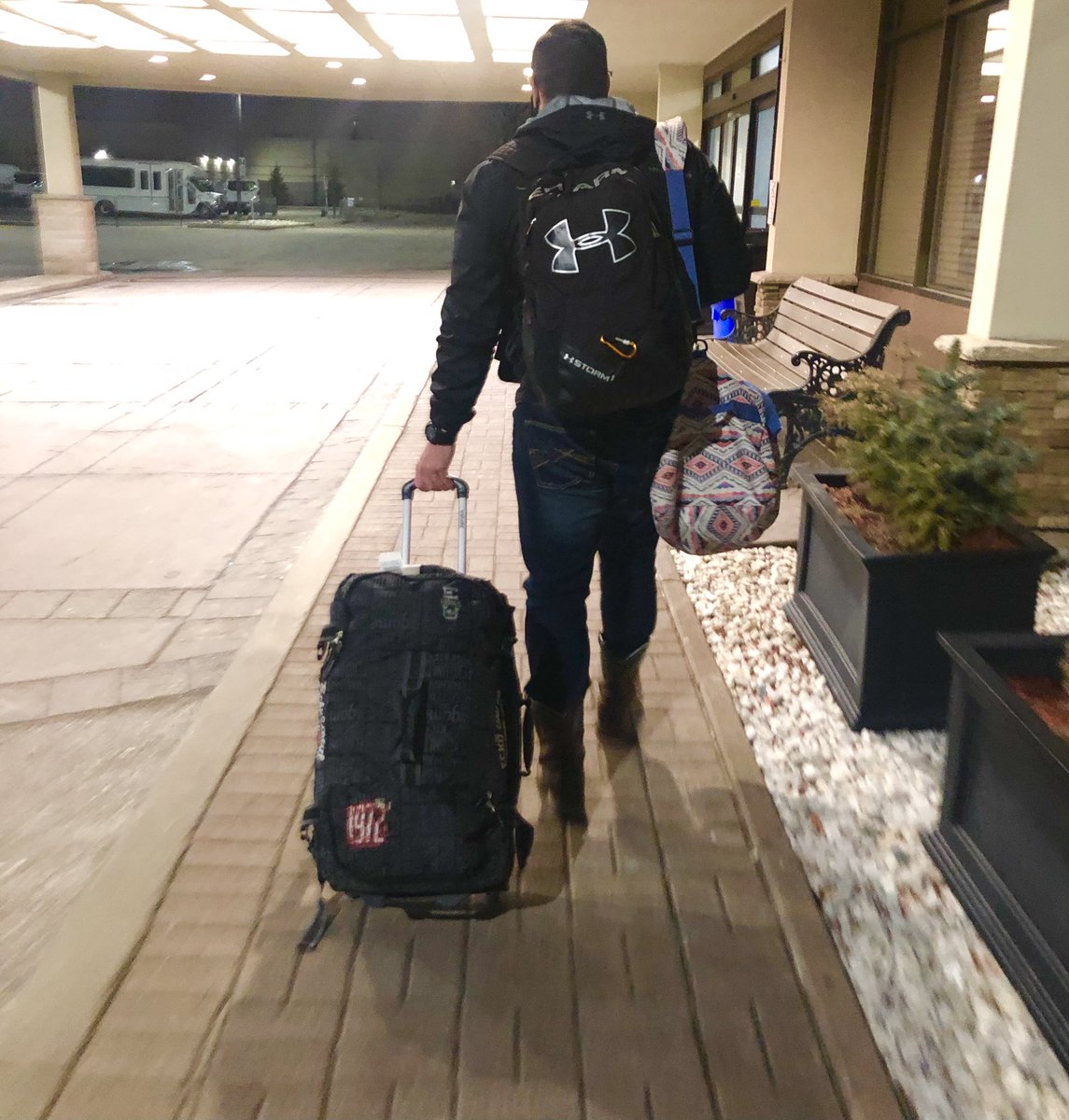 marleymceachern's tweet photo. Keith refuses to let me carry my bags/luggage.. I swear his parents should have had about 8 more Lanz boys 😍..
#MissYouAlready #CountDownIsBackOn https://t.co/x3wVGi24yD