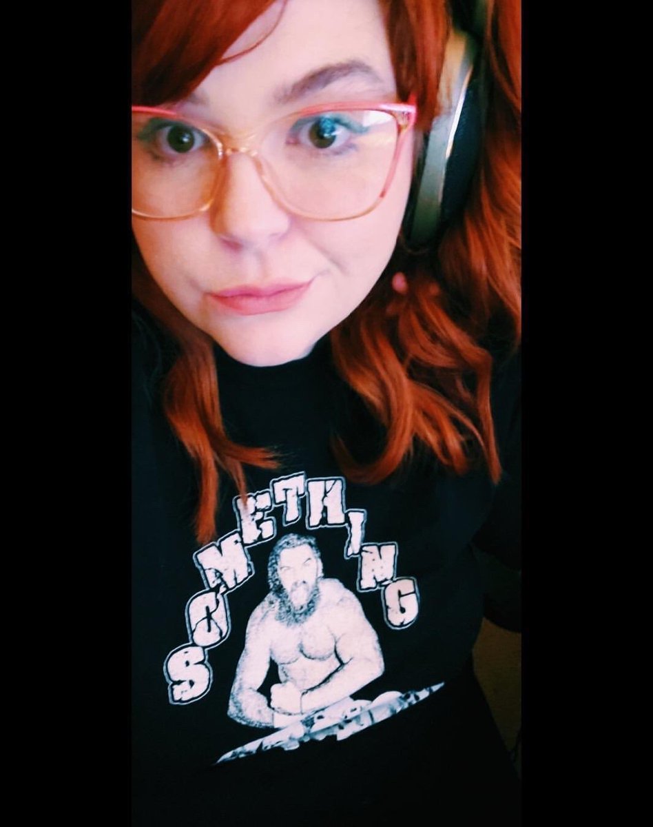 httwpod's tweet photo. Oh, you know, just a girl editing her podcast in her @JakeSomething_ shirt.
#httwpod #jakesomething #howtotalktoyourfriendaboutwrestling #independentwrestling #howtotalkwrestlingpod #countout #countoutwrestlingpodcastnetwork #wrestlingtees #chicksdigwrestlingtoo https://t.co/n3Ql6uxRKy