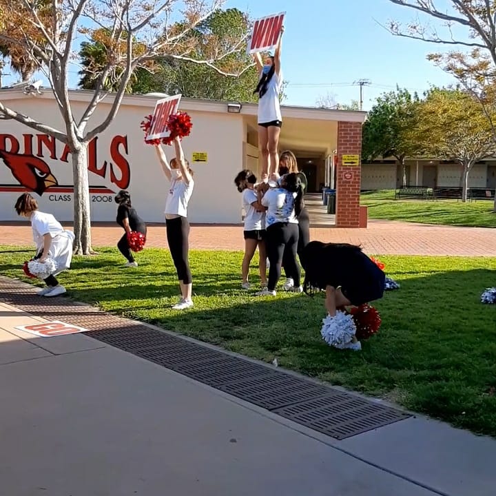 bdhs_cheer's tweet photo. https://t.co/BS1VUMRcFi