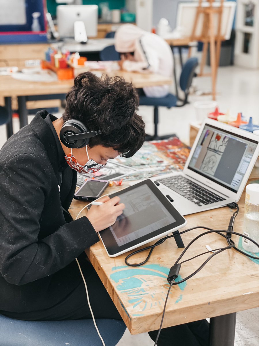 There are days when it is finally starting to feel normal again in the art room 😍 #createdatpocohs