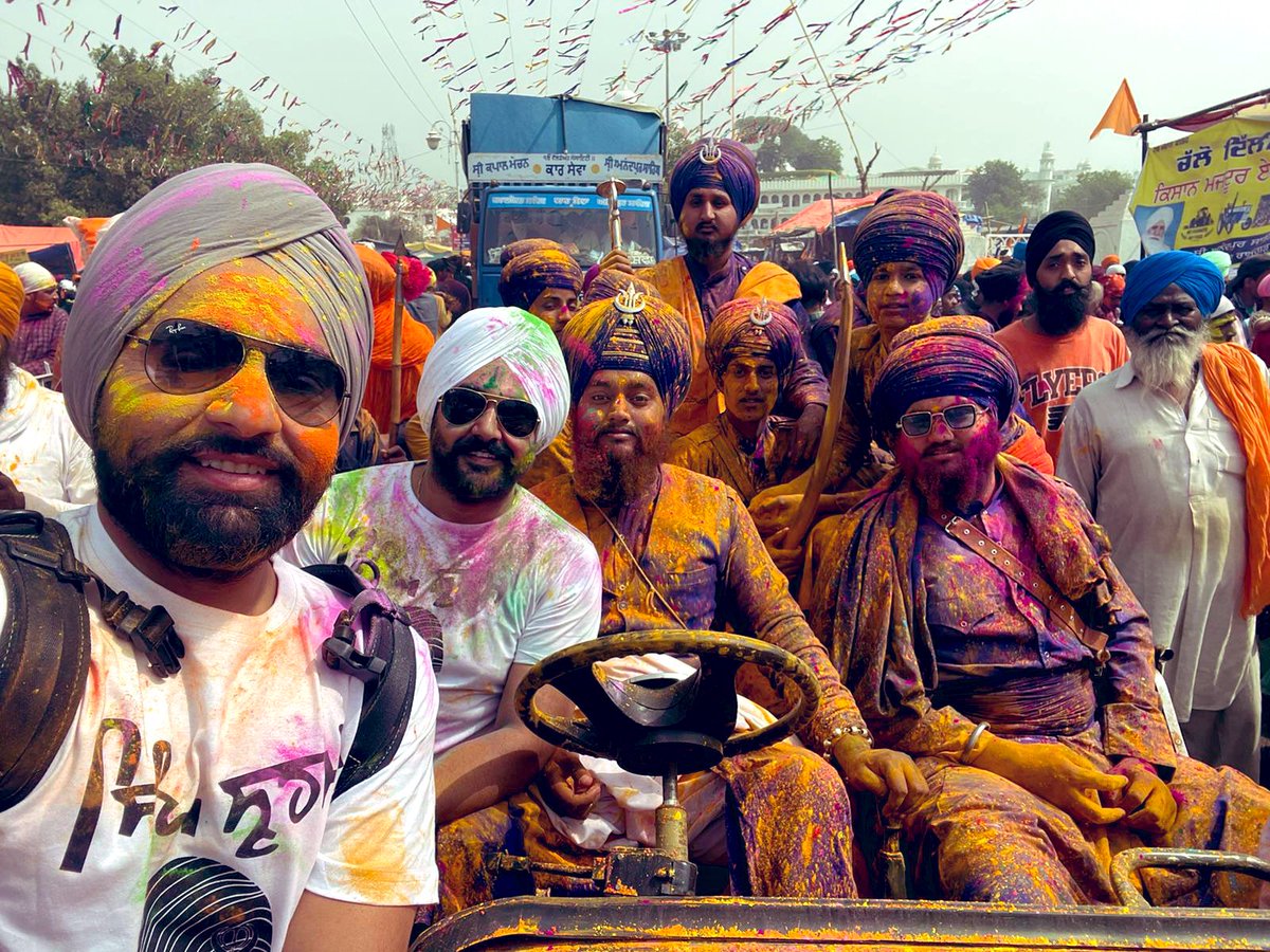 jpcheema6's tweet photo. ਹੋਲਾ ਮੁਹੱਲਾ ਦੀਆ ਸਾਰੀਆ ਸੰਗਤਾਂ ਨੂੰ ਲੱਖ ਲੱਖ ਵਧਾਈਆਂ 🙏

#holamohala2021 #holamohalla_anandpur_sahib #nihangsingh #DhanGuruGobindSinghji #kisaanektazindabad https://t.co/aDiKiFhtm0