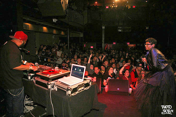 nice one of <a href="/therealmrlen/">Mr.Len</a> &amp; @JeanGreasy @cmj 2011