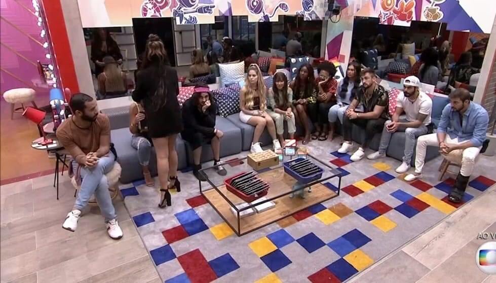 Hugoferreir9's tweet photo. Juliette: "Bloqueio a Sarah. Pessoas que nao querem papo e cansam e desistem das coisas. Nao me deixam ter acesso. Como a propria Sarah falou, ela só se importa com o que ela quer" 

PERFEITO.

#jogodadiscórdia #ForaRodolffo 
17 MILHÕES DA JULIETTE
Juliette e Arthur Esse Rodolffo https://t.co/QAiXulOlrl