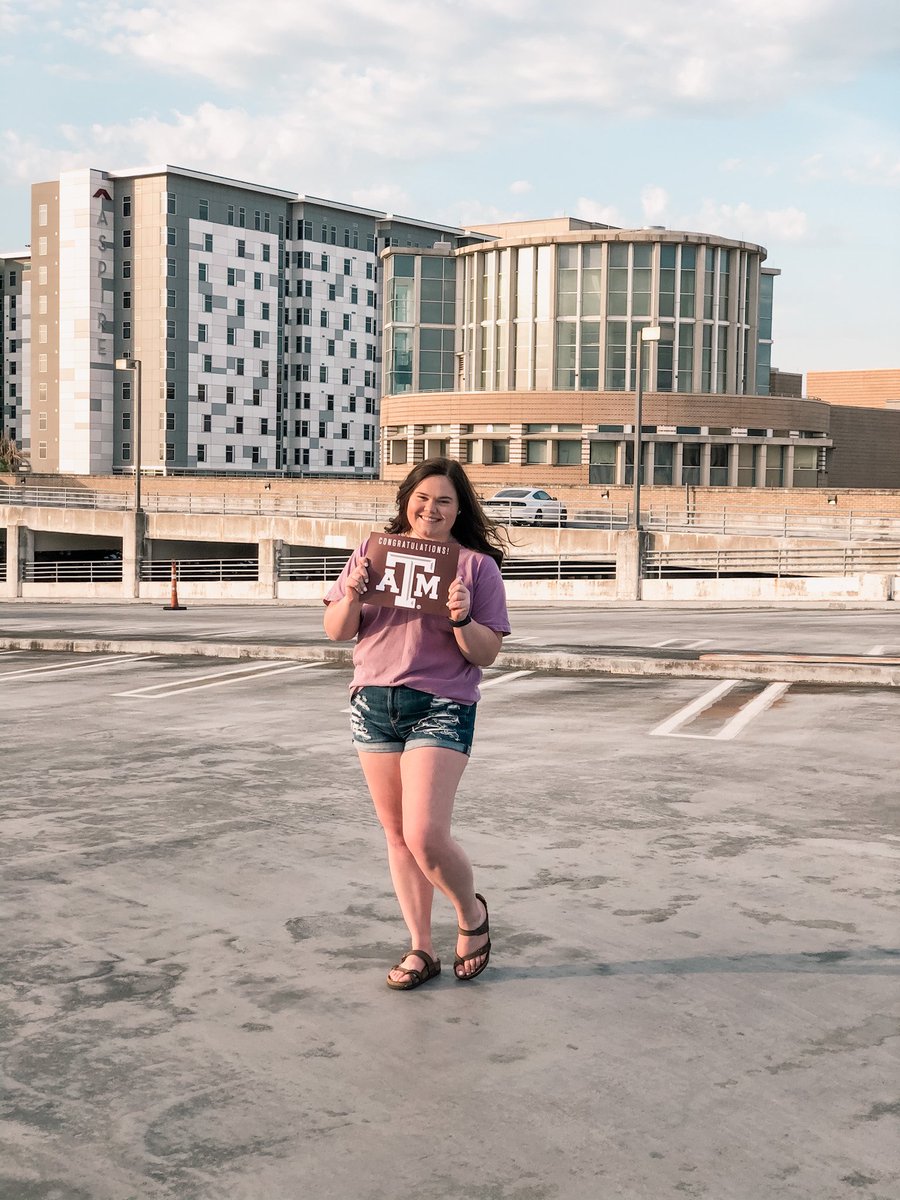 whitley_huff's tweet photo. Finally an Aggie! 👍🏻 #aggiebound @TAMU https://t.co/UO2skqwf0s