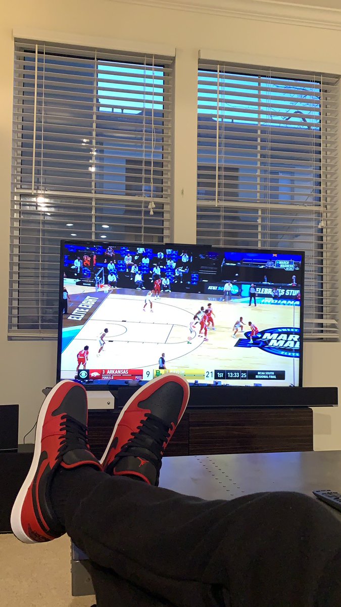 Starting6thMan's tweet image. I think I figured out this whole Monday thing #MarchMadness2021 #newJs