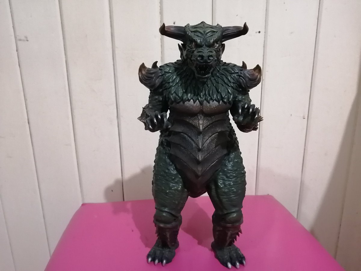 gfan83's tweet photo. I decided to paint the eyes of my Mondo #Pulgasari.The original feature didn't convice me at all, so I gave a look similar to the Movie counterpart.I'm now,but I still wan a #Galgameth figure
@KaijuzillaB @KaijuMx @DMan1954Gojira @CougarMacDowal1 #GodzillavsKong #godzilla #kong https://t.co/OH3E9Cgn4f