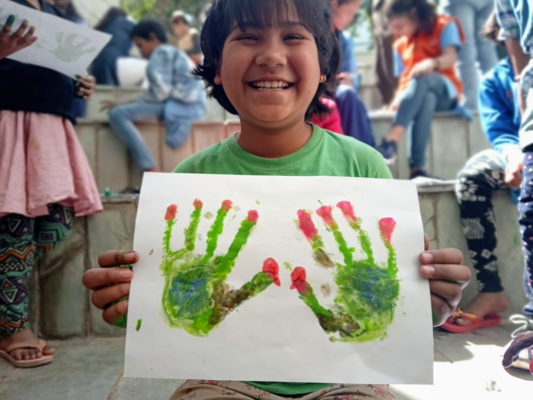 tweetlft's tweet photo. Smiles all around at our IYM Tughlakabad Centre! 
#throwback 
 
1/2 https://t.co/l04dZjCtbj