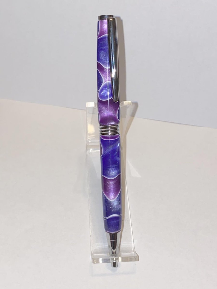 TeachbyTuckman's tweet photo. Something I love about education is the value of being a lifelong learner... This weekend I was able to learn from one of my first teachers, my dad, and made a super cool pen in the process! He is selling his custom made pens- ask me how to get one of your own or to see others! https://t.co/MOl8tnwkcU