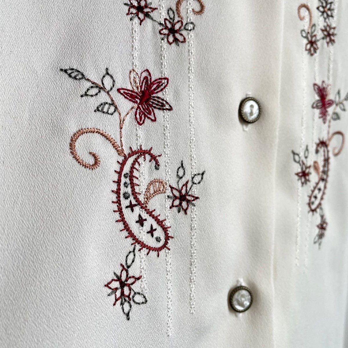 Epic_used's tweet photo. #koret
#embroideryshirt
#ๅบ็นใๅ
ฅใฃใใใฏใคใใทใฃใ
#ใตใฉใใจใใฆใ่ฏใใงใใ
#ใธใฃใฑใใใฎไธญใซไป่พผใใงๅบ็นใ่ฆใใฆใๅฏๆใ
#ในใคใใใๅ
ฅใ1็ใงใ
3ๆ30ๆฅ(็ซ)
Epic. OPEN๐ช
โ๏ธ14:00-20:00๐ https://t.co/CRXm9VX0FT