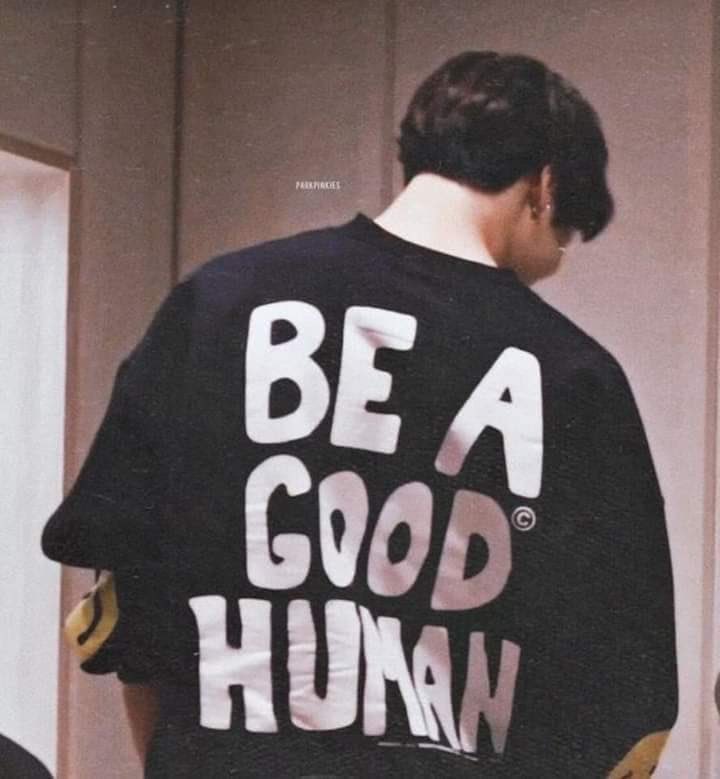 taegitulips's tweet photo. "seja um bom ser humano" https://t.co/EDD8AG002B