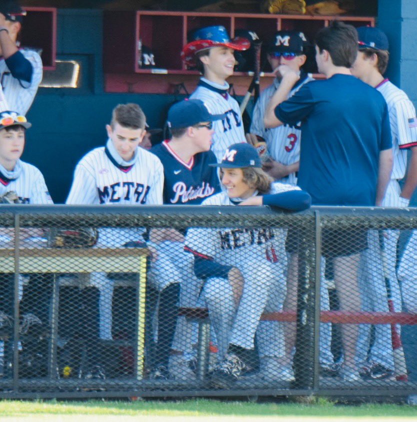 metrocabaseball's tweet photo. Offense lit up tonight! Good district win! @EvanGrantham32 is your player of the game! https://t.co/MpzeuWpjKF