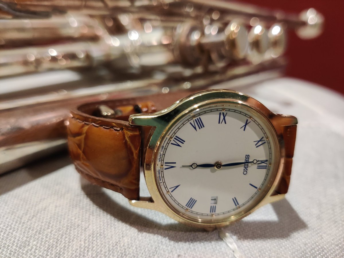 WatchYouKnow1's tweet photo. Seiko ... Simply Elegant!
Check out my Seiko collection here:
https://t.co/btyTyu7i3r
#seikolover #watchcollector #vintagewatch #vintageseiko #watchesofinstagram #wristcandy #wristwatchaddict #seiko5 #seikoflightmaster #ebay https://t.co/QfMuvMZBLy