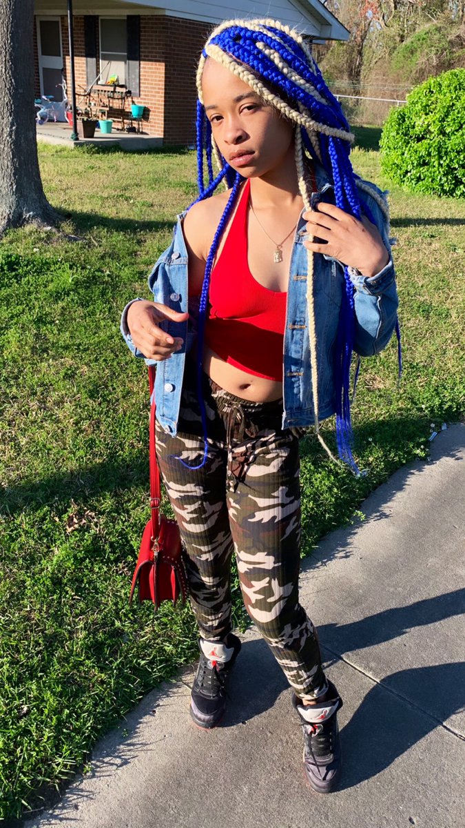 thatsshi_'s tweet photo. I can’t be friendly niggas take advantage 🥴😷 https://t.co/07rysQqivz