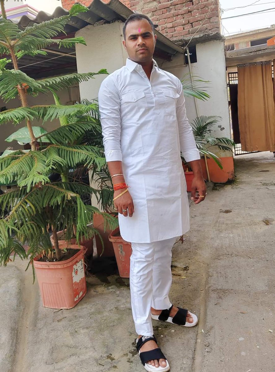 RajneeshKu684's tweet photo. आपको और आपके परिवार को प्रेम,भाईचारे व सद्भाव के प्रतीक पर्व होली की हार्दिक बधाई और शुभकामनाएं !
#Happy_Holi https://t.co/mHIjgKzdue