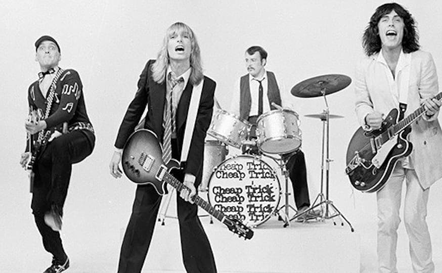 dad_dishes's tweet photo. How the heck did the classic rock band Cheap Trick make it into my latest YouTube video for #Barley #oatmeal breakfast cookies? Watch and find out, it's only one minute. https://t.co/4s5kesnRTL https://t.co/iCYpFX0g0d