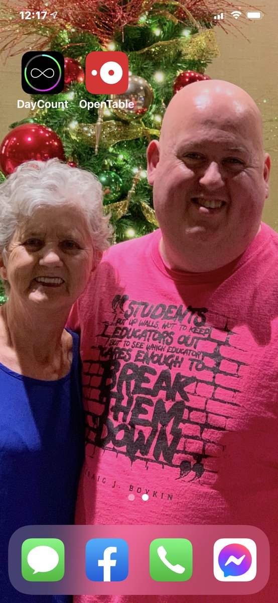 brettster7777's tweet photo. @galengering would you be willing to eat with my mom and I on Monday April 5th at 6pm at 208 Rodeo? My mom is a huge fan of the show and she has never been to LA and it would be an honor if you’d join us! She’s 72 and I want to surprise her https://t.co/c0tyEPzy5C