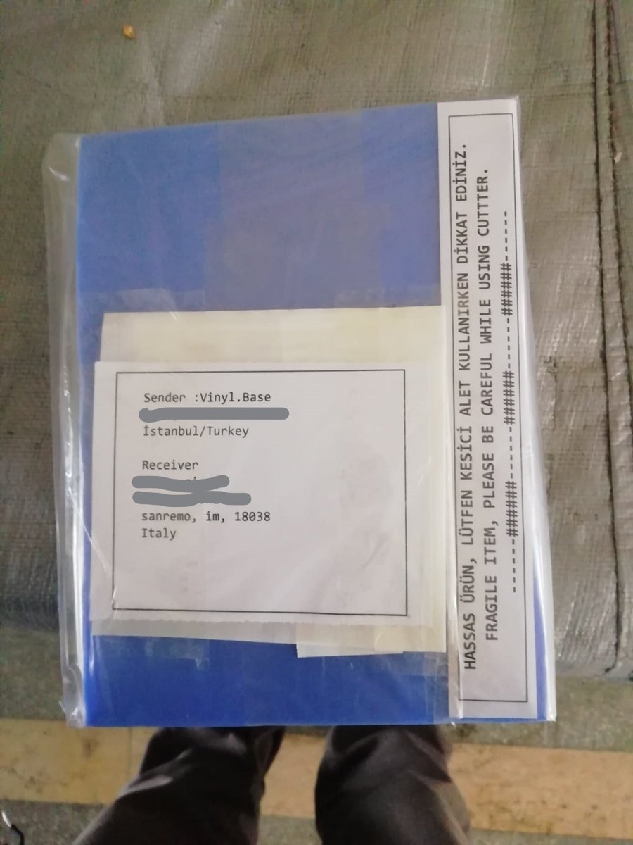 VDiscogs's tweet image. We ship all items very carefully. All items are well-packed and protecting with 2 layer foam.

This album shipped to Italy :)
