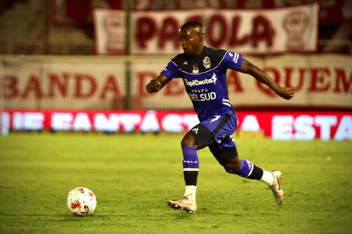 Pa’lante porque Pa atrás asustan 🐺⚽️